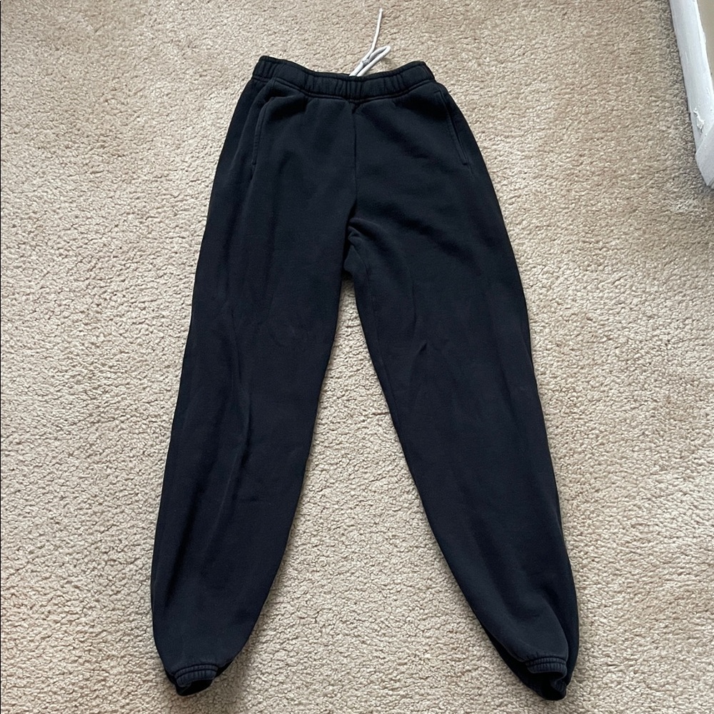 Woman's Black Jogger Pants